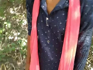 Desi outdoor be wild about  girlfriend Fucking with boyfriend hordcore doggy style