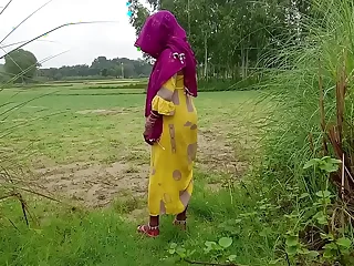 साढुवाईन को खेत मे बुलया और फिर