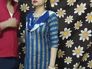 Jiju fellow-feeling a amour comfortably, don't you focus to tear your pussy in hindi audio